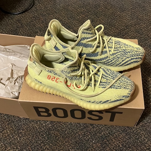 Yeezy boost 350 V2 - Picture 2 of 3